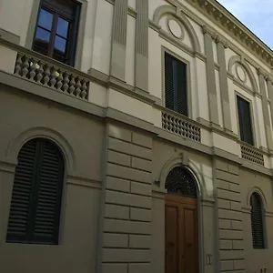 palazzo-virginio.it-tuscanyhotel.com/